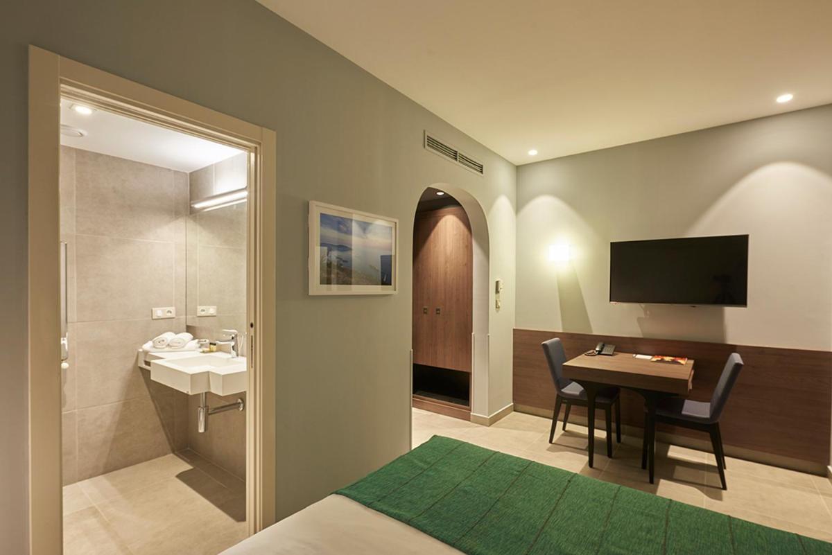 M Suite Hotel Algiers Exterior photo